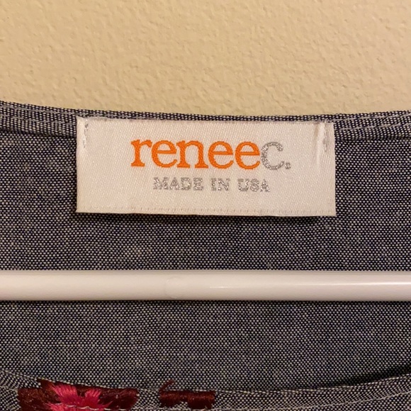 Grey blouse from reneec size small MADE IN USA - Picture 2 of 5